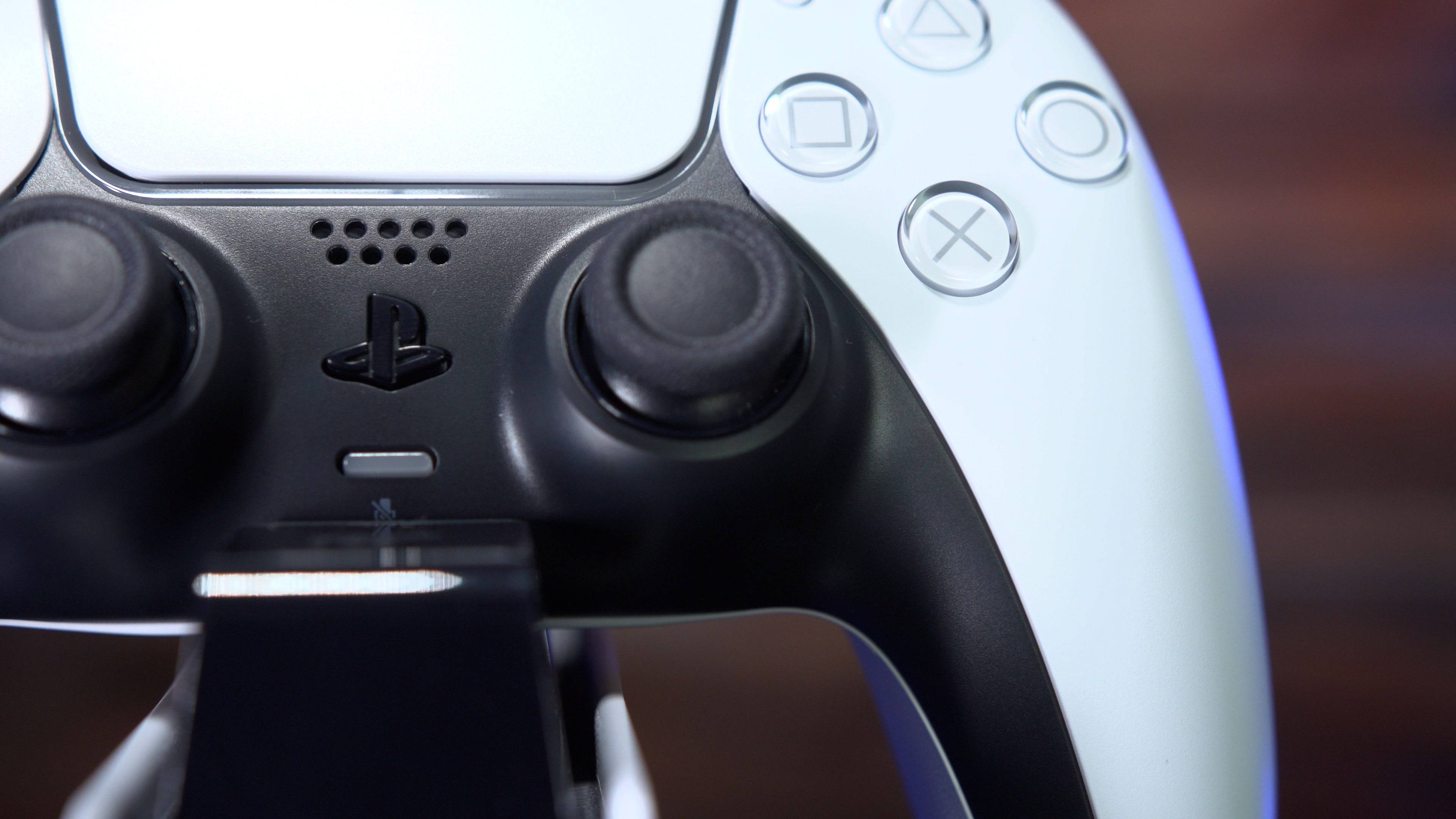 Sony DualSense Image 1